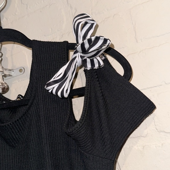 Relativity dress ribbon tie cold shoulder ribbed stretch small NEW NWT - Picture 2 of 4